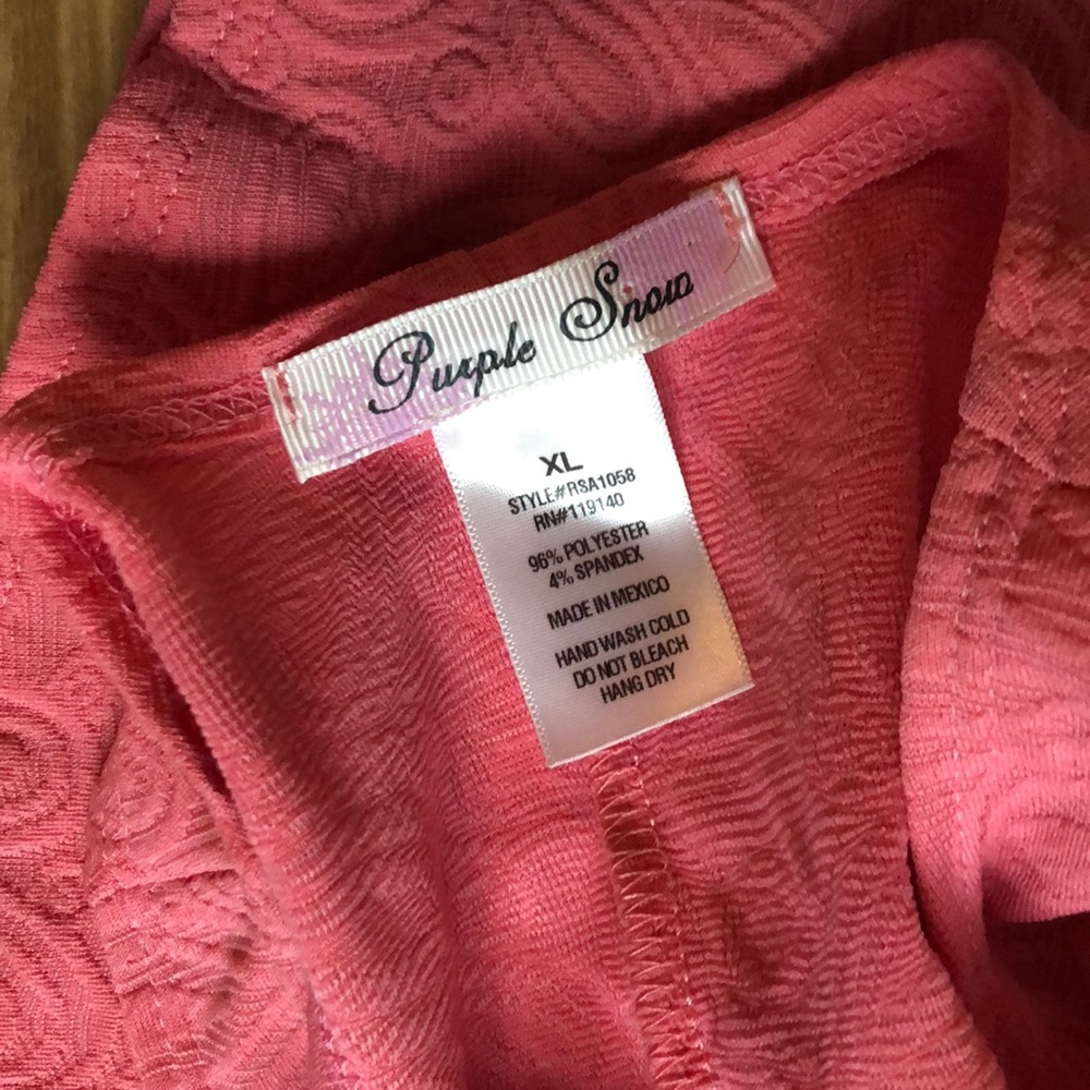 Pink Razorback tank - Picture 4 of 4